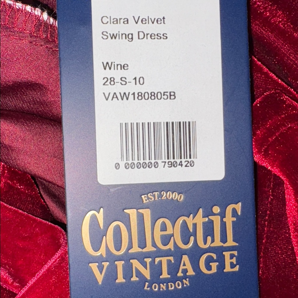 Clara Velvet Dress - Picture 8 of 8